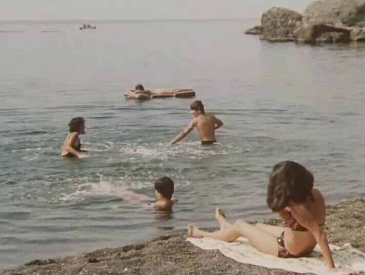 Пилле Пихламяги На Пляже В Купальнике – Каникулы У Моря 1986
