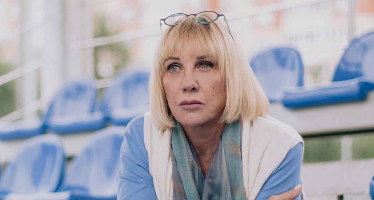 Кадр из сериала «Дама с собачкой»