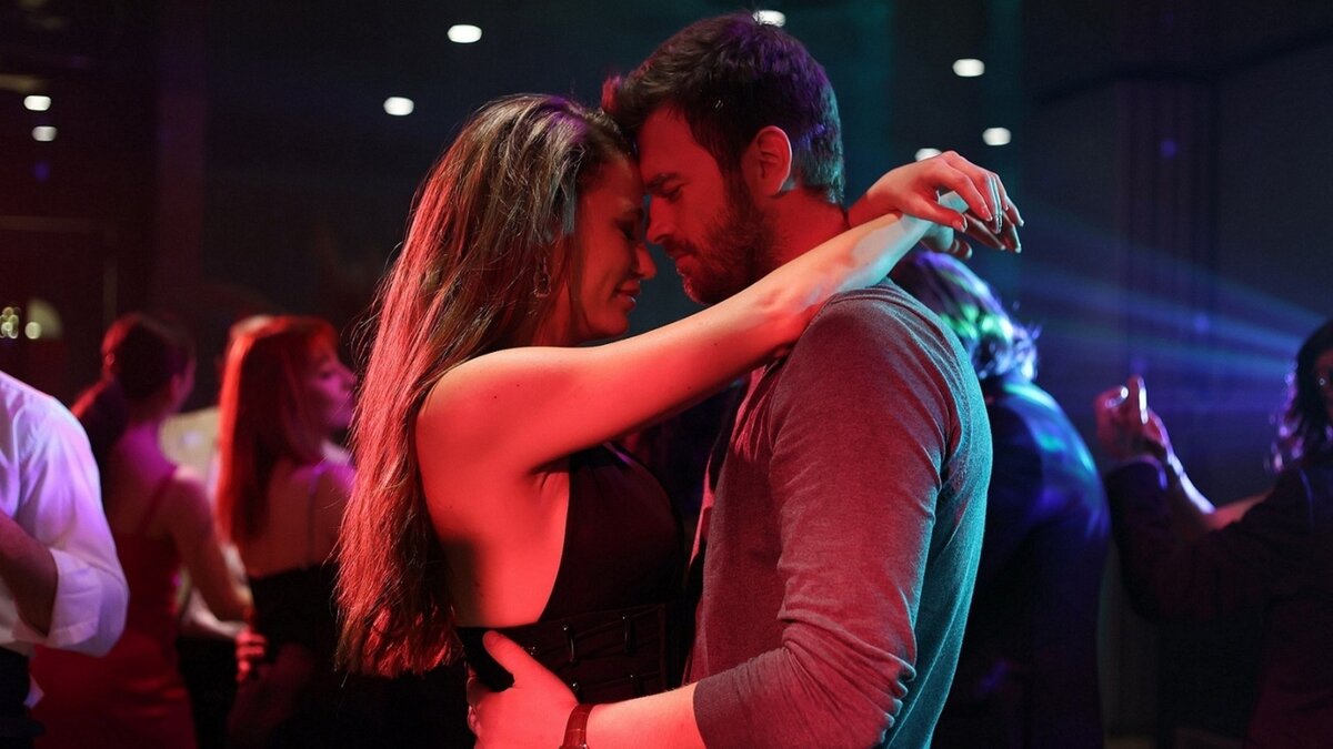 Кадр из сериала «Семья»