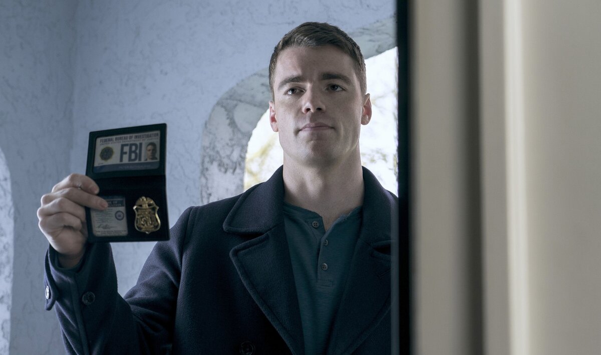 Кадр из сериала «Ночной агент»