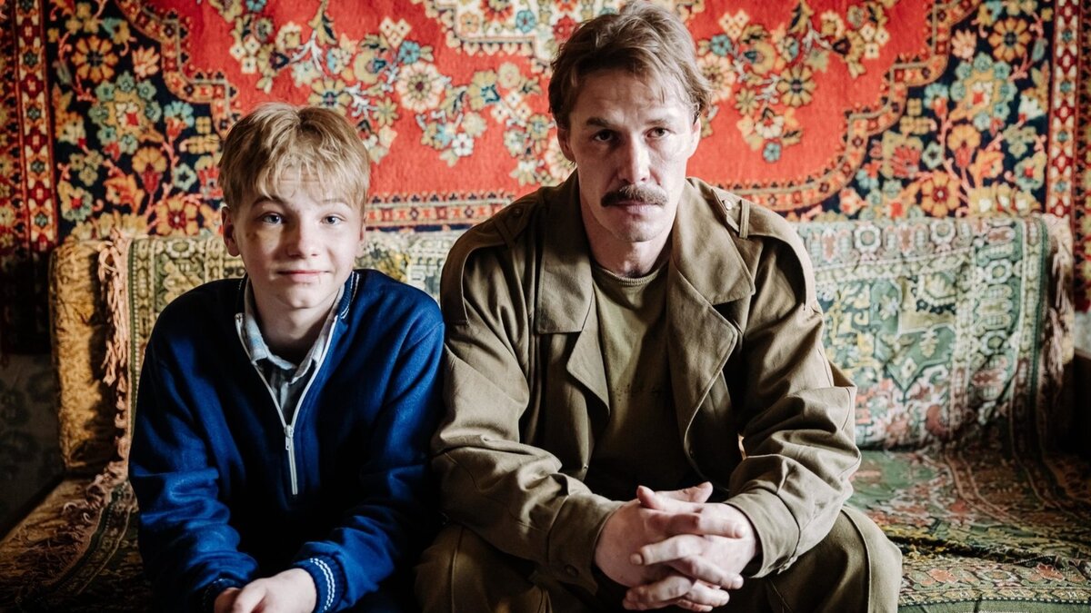 Кадр из сериала «Лихие»