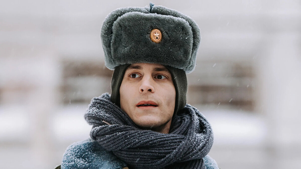 Кадр из сериала «Аутсорс»