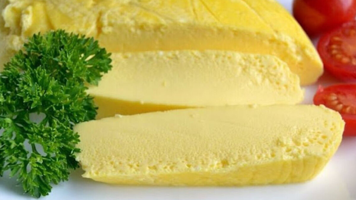 На вид и вкус похож на сливочный сыр: нежнейший омлет в пакете всего за 10 минут