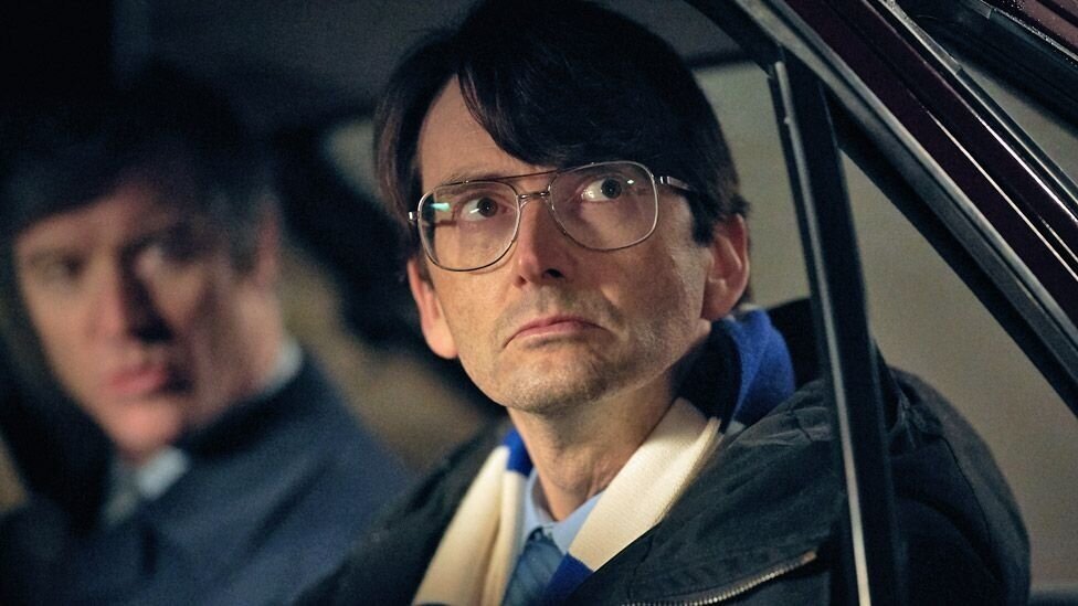 Жизнь глазами монстра: топ-5 сериалов про маньяков, от которых кровь стынет в жилах — почти все на реальных событиях