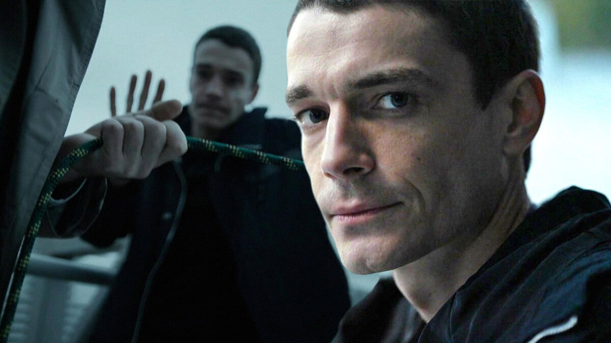 Понравилась музыка в сериале «Триггер»? Собрали все треки в одном месте — будет удобно добавить в плейлист