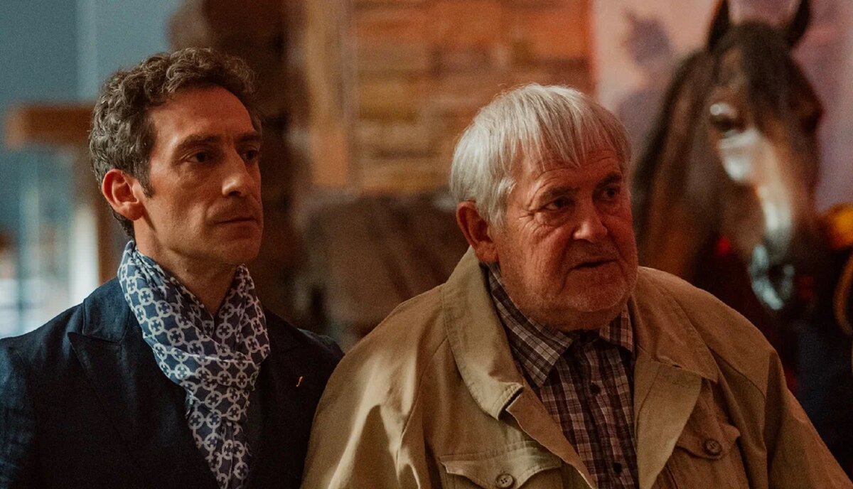 Артем Ткаченко и Юрий Стоянов в сериале «Вампиры средней полосы»