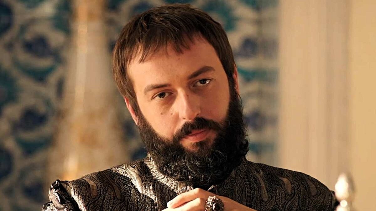 Кадр из сериала «Великолепный век»