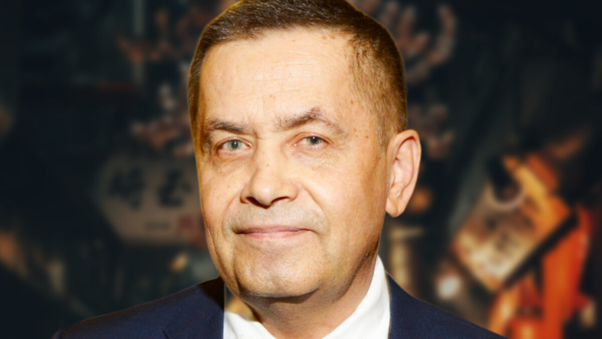 Молодой, а уже лысый: попробуйте найти хоть что-то общее у Расторгуева с сыном (фото)