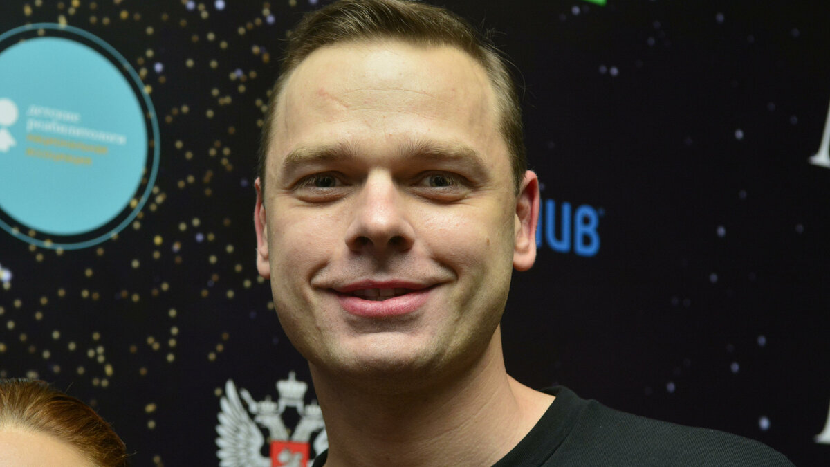 Ни в чем себе не отказывает: Андрей Кисляк ведет роскошную жизнь после успеха в «Молодежке»