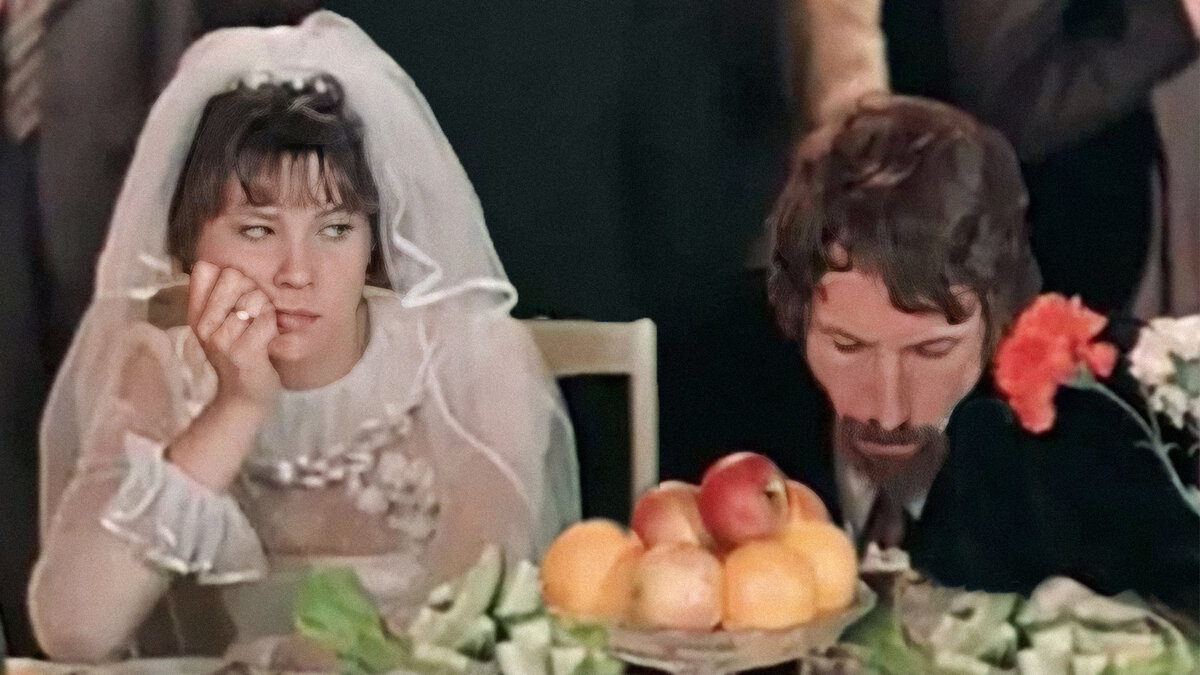 Советская актриса назло любимому решила выйти замуж за другого, а он пришел на свадьбу и все испортил