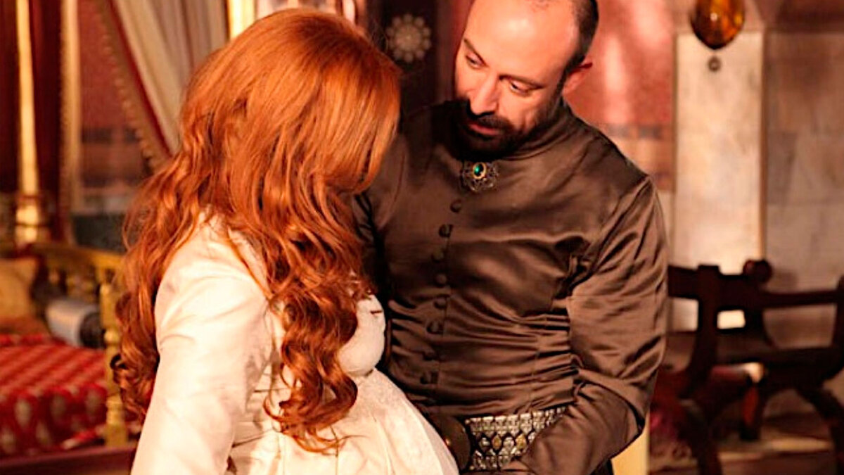 Кадр из сериала «Великолепный век»