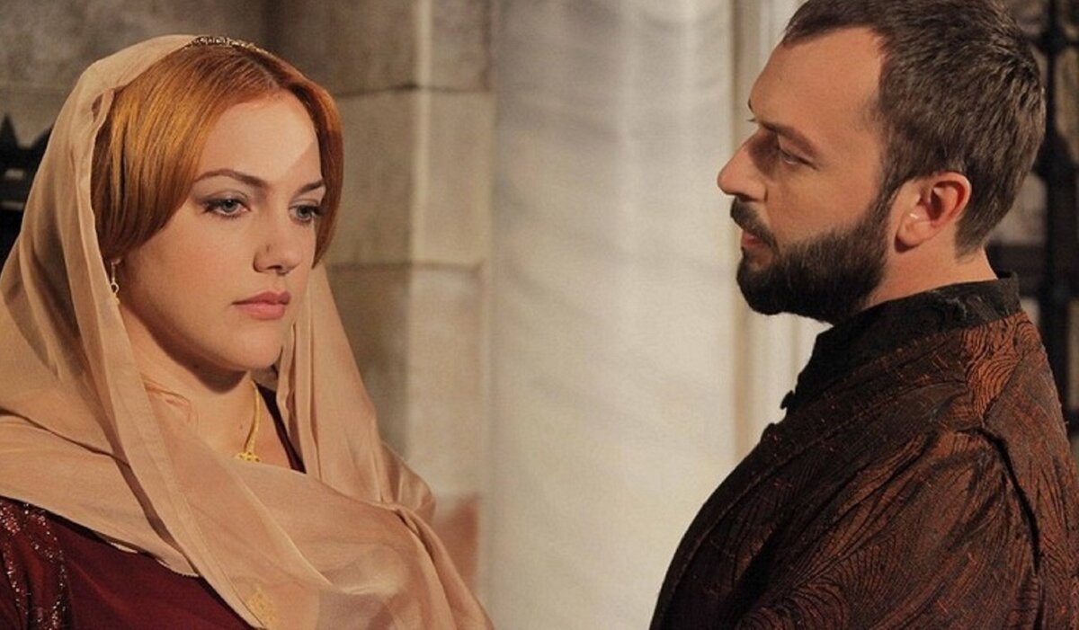 Не враги, а даже больше: в этом сериале отношения Хюррем и Ибрагима показали совсем иначе