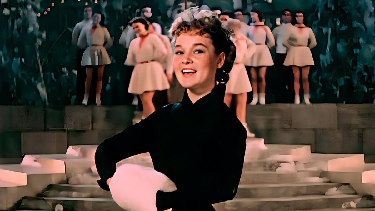 Кадр из фильма «Карнавальная ночь» (1956)