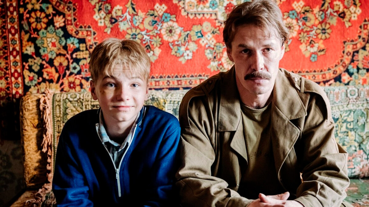 Кадр из сериала «Лихие»