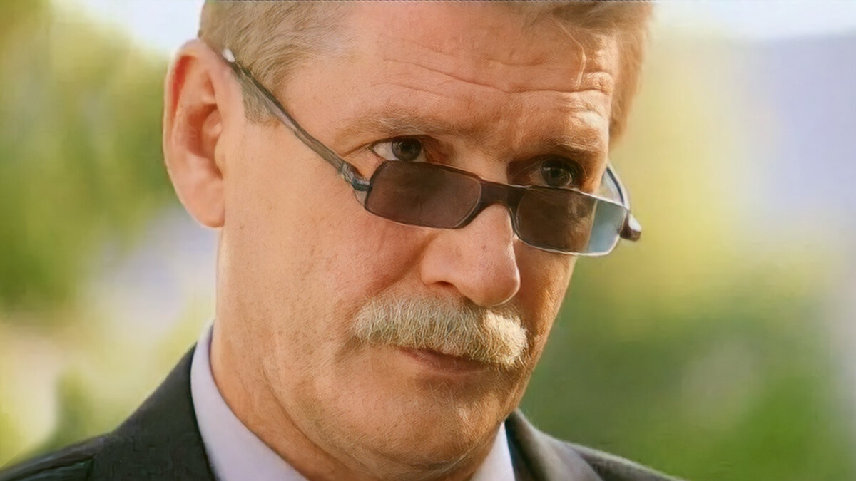 Next 2 следующий. Александр Абдулов next. Александр Абдулов сериал Некст. Федор Павлович Лавриков. Некст сериал Санчо