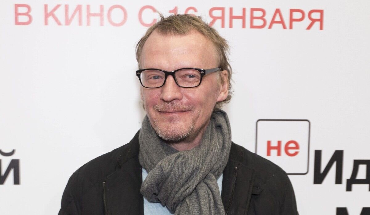 «Вывез детей, чтобы поучить»: Алексей Серебряков вернулся в Россию из Канады