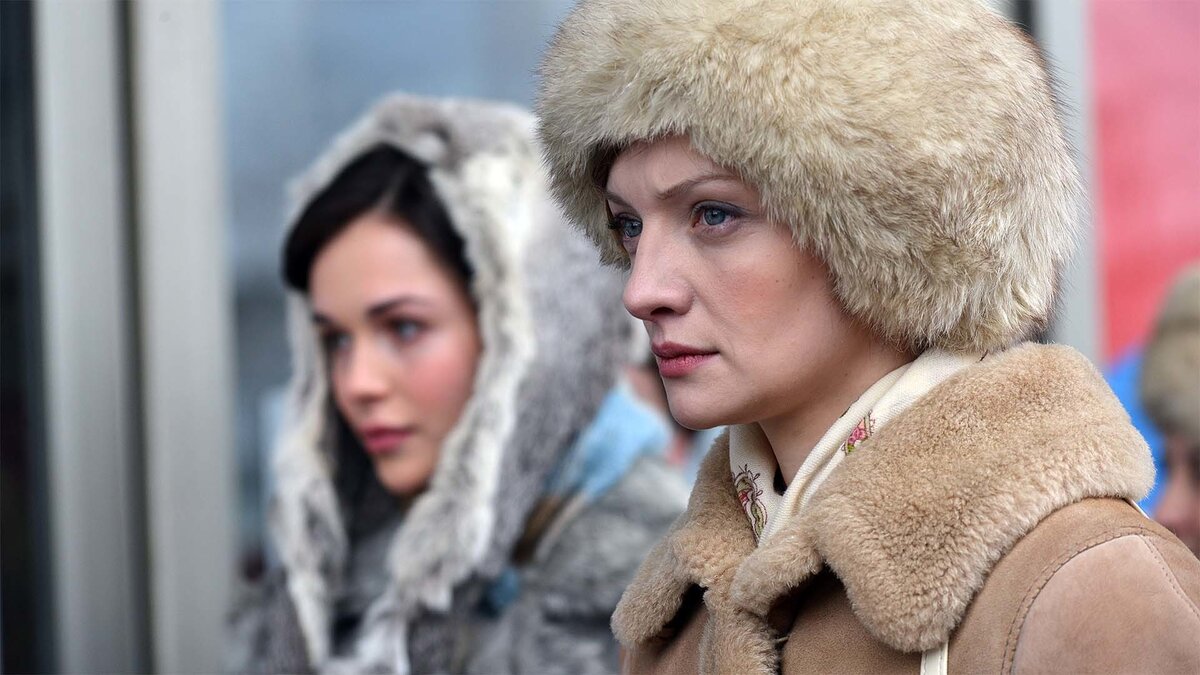 Для тех, кто скучает по СССР: 5 шикарных сериалов с советской атмосферой