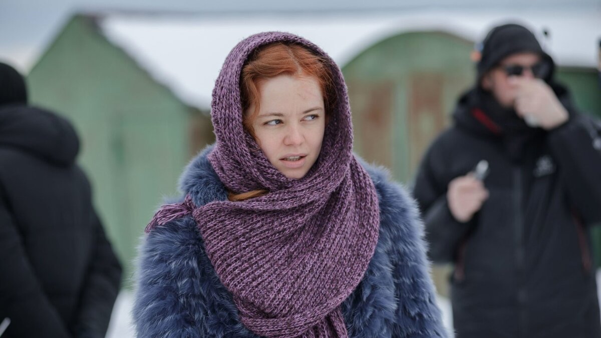 Кадр из сериала «Аутсорс» (2025)