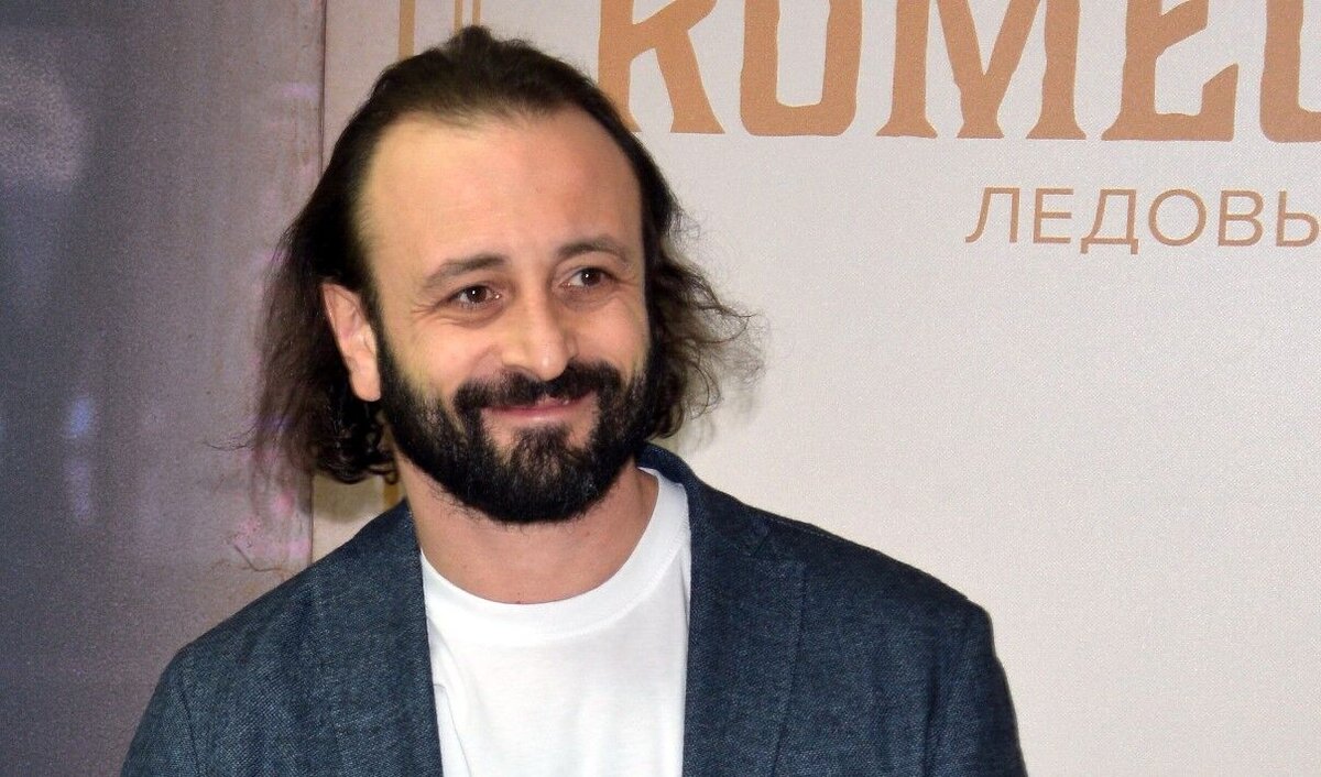 Averbuh Pohvastalsya Chto Liza Arzamasova Horosho Ladit S Ego 16 Letnim Synom