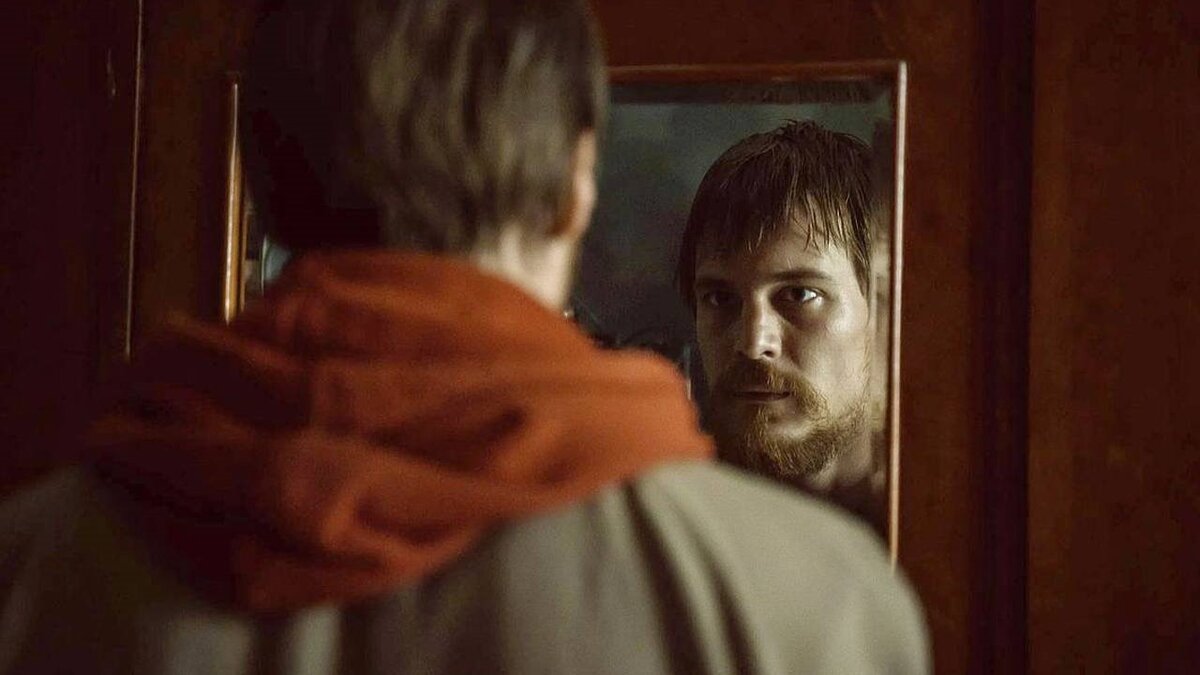 «С ними сидит труп»: сериал «Преступление и наказание» не вышел в срок из-за голого Янковского