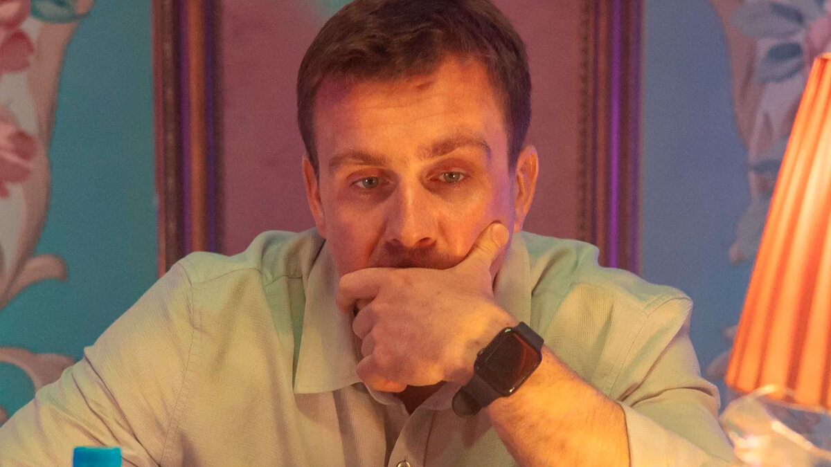 Эту сильную драму с Васильевым от режиссера «ЮЗЗЗ» многие пропустили, а ведь зрителей она «перезагрузила и отрезвила» Кадр из фильма «Одним днем»