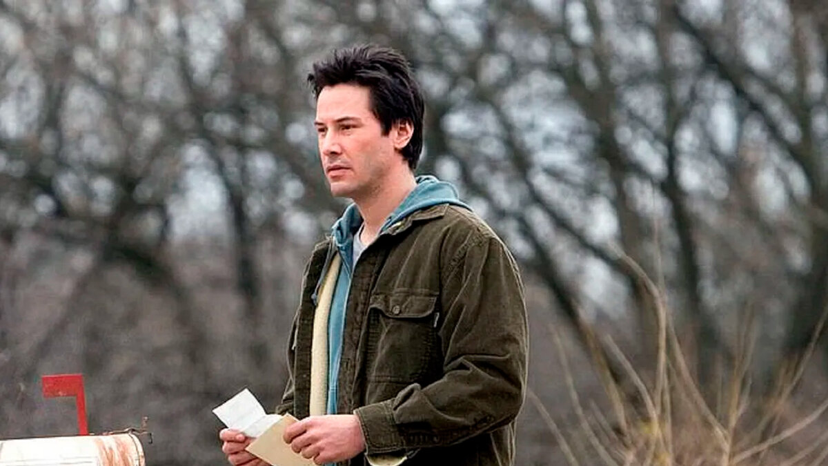 Did You Know 'The Lake House' with Keanu Reeves is a Remake? The Movie Even Hints at Its Origin