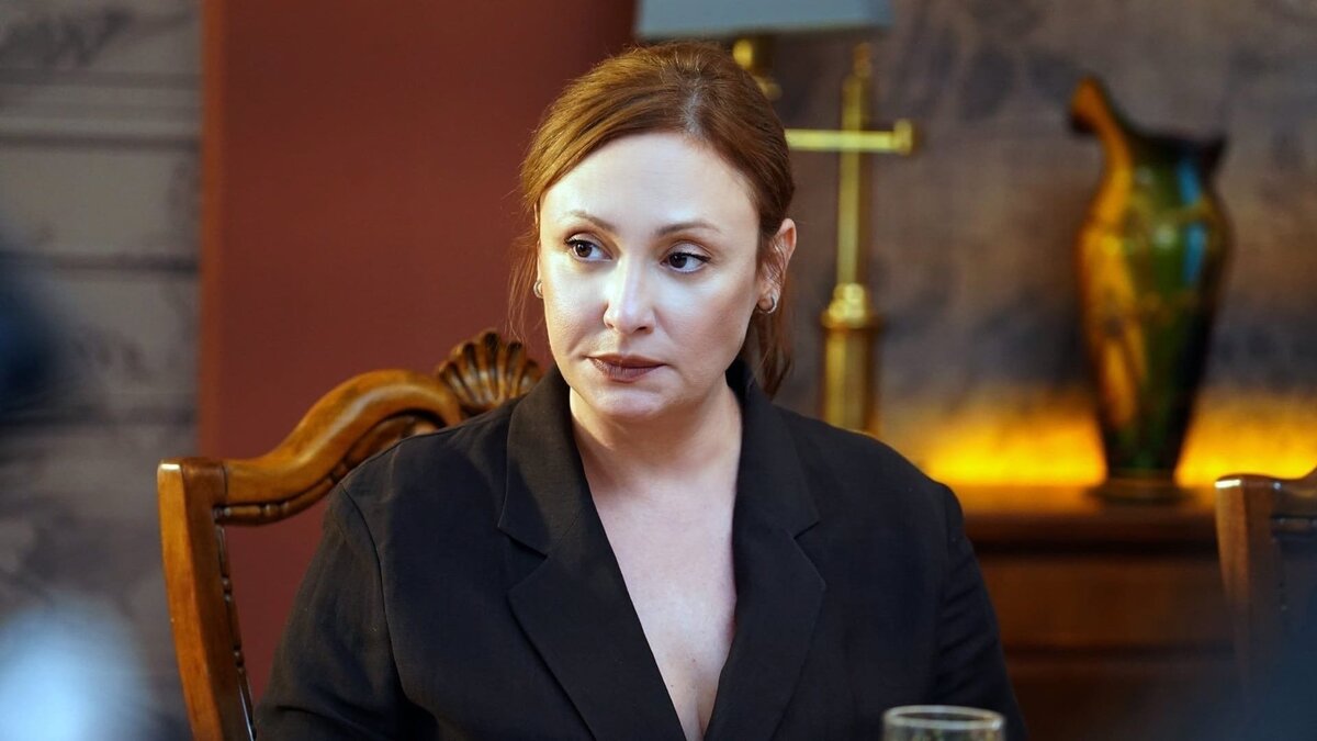 Кадр из сериала "Зимородок"