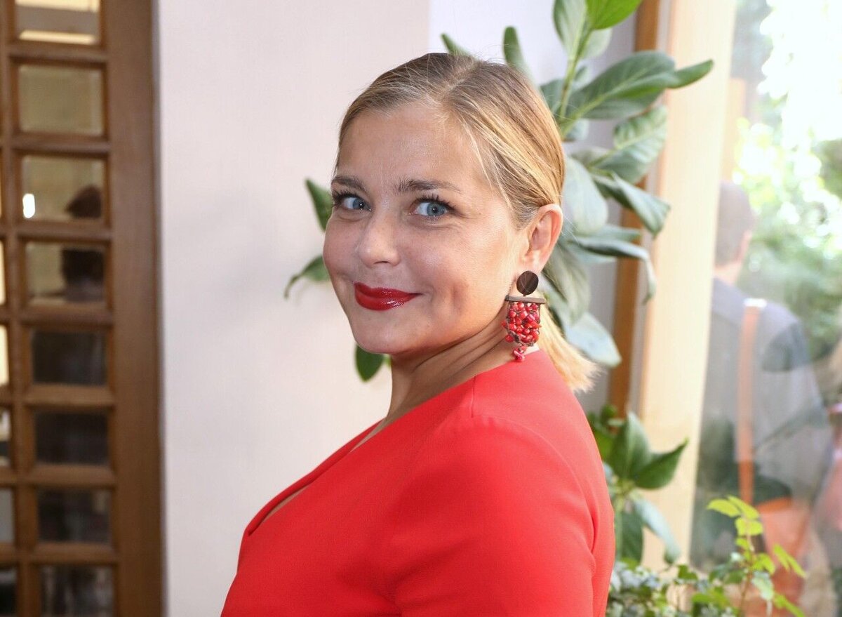 «Вы в маму такая роскошная?»: 42-летняя Ирина Пегова показала архивное детское фото