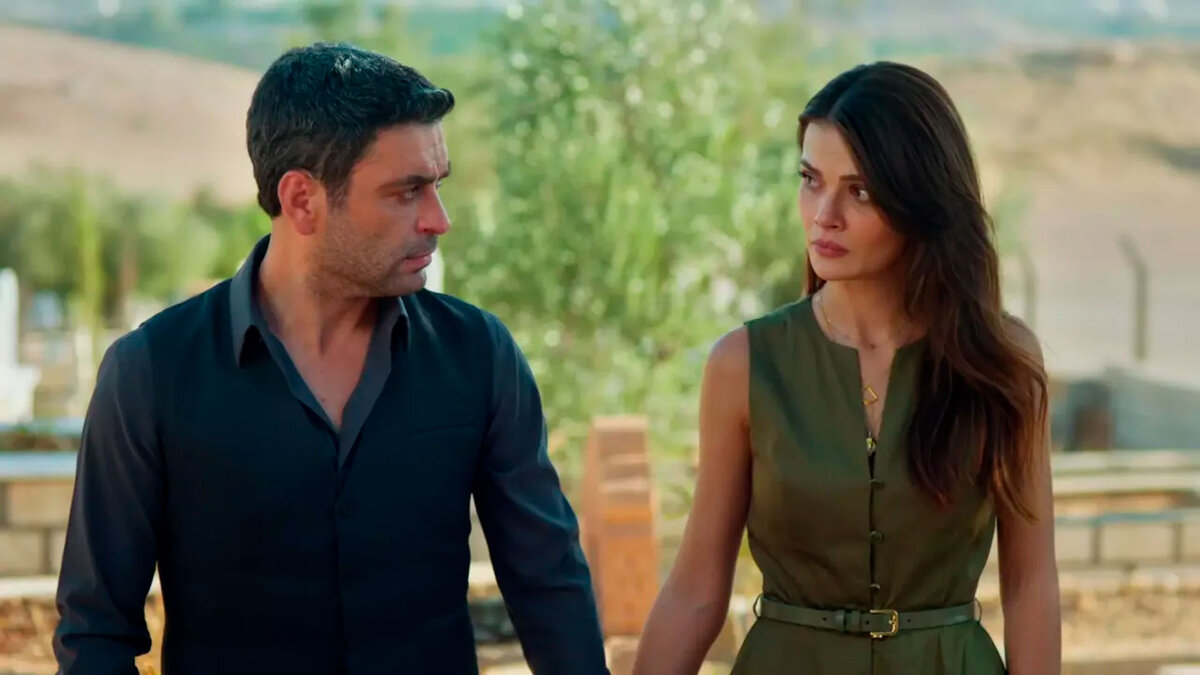 Кадр из сериала «Далекий город»