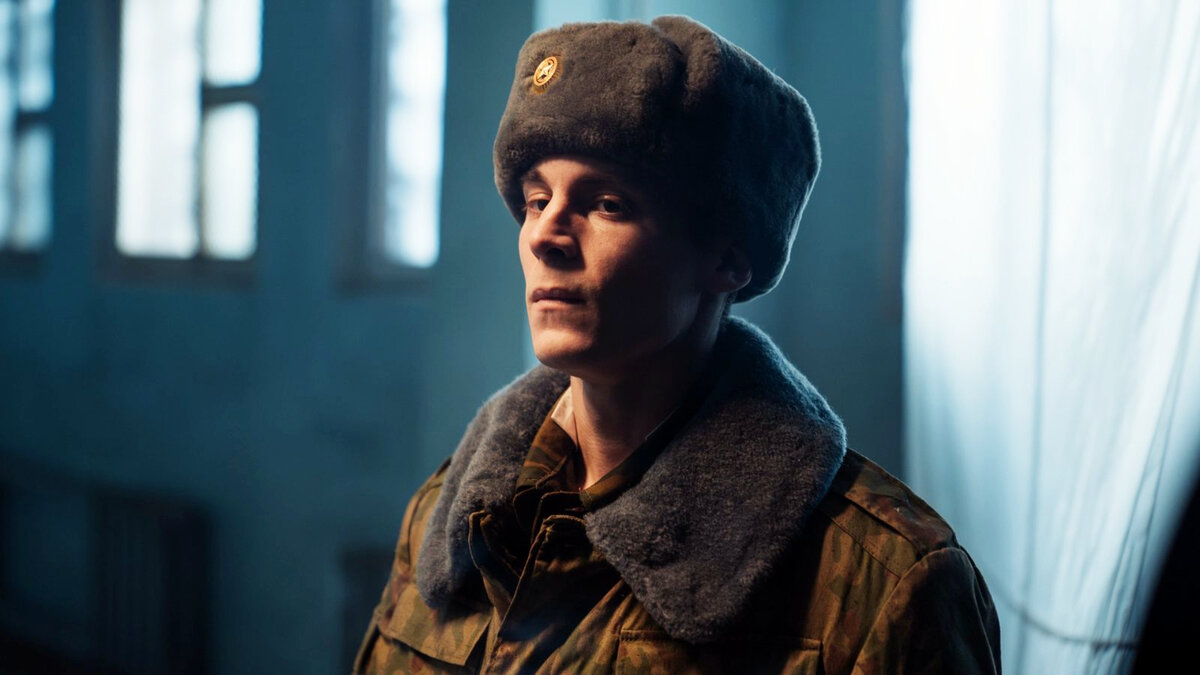 Кадр из сериала «Аутсорс»