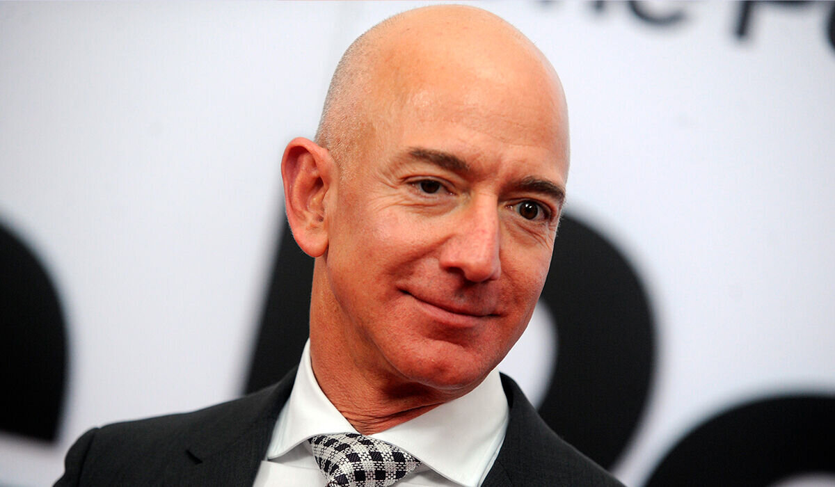«Неприлично и абсурдно»: основатель Amazon требует 1,7 миллиона долларов от брата возлюбленной