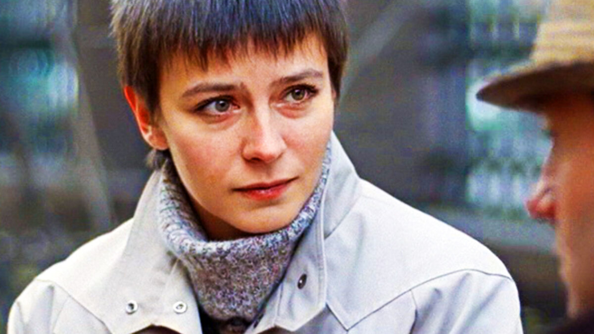Заигралась в «Зимнюю вишню»: правда о злом роке Елены Сафоновой тронет до слез