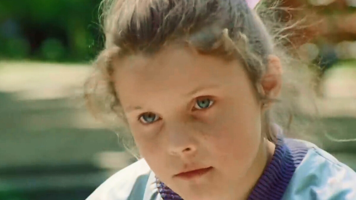 От застенчивой девочки ни следа: звезда «Ералаша» превратилась в роковую красотку От застенчивой девочки ни следа: звезда «Ералаша» превратилась в роковую красотку