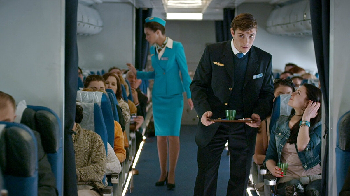 Секрет стюардесс: почему не стоит пользоваться туалетной бумагой в самолете