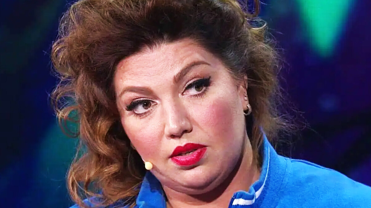 Фанаты не приняли: внешность похудевшей Скулкиной из Comedy Woman обсуждают в Сети