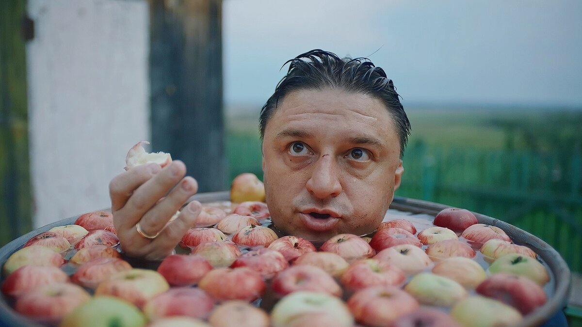 А мы уже знаем, почему сериал называется «Жуки»! Думаете, с реальными насекомыми это как-то связано?