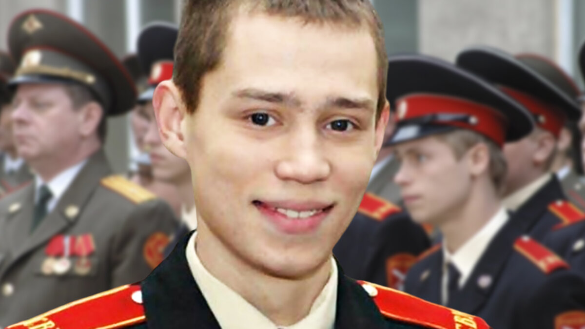 Встретив на улице, пройдете мимо: Кирилла Соболева из «Кадетства» не узнать (фото)