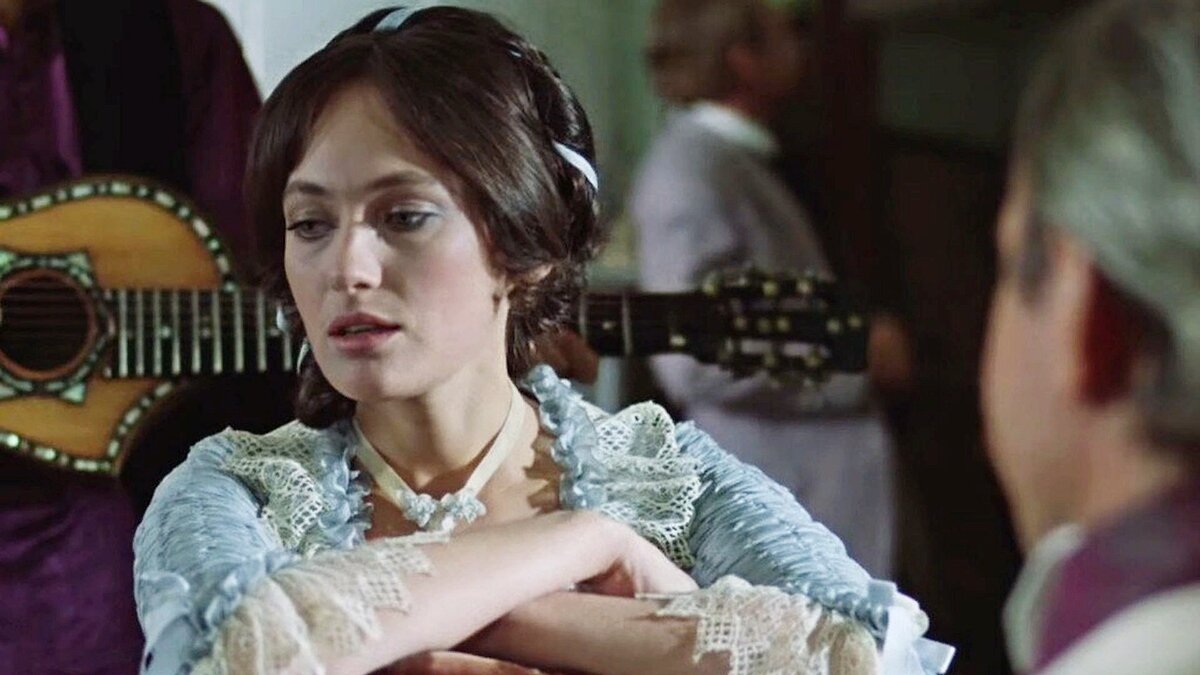 Кадр из фильма «Жестокий романс» (1984)