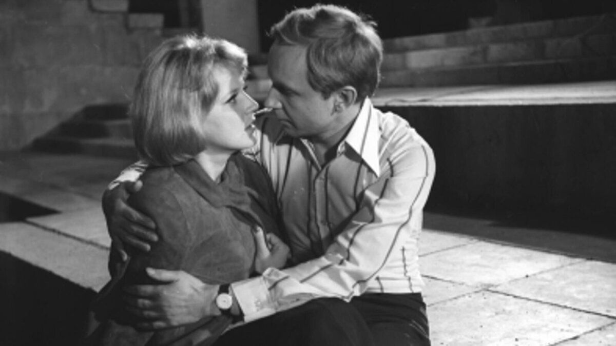 Писал ей книги и умер у нее на руках трагическая любовь