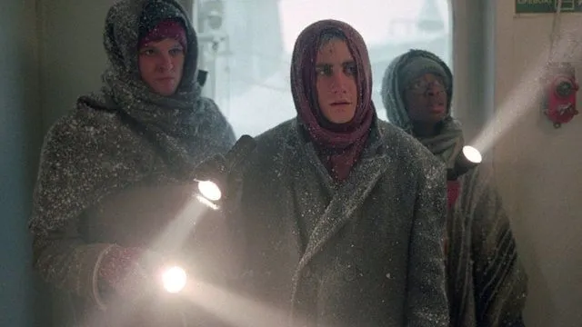 Three Myths About Our World That Movies Make Us Believe: Life Became Calmer as Soon as Myth №1 Was Debunked Still from the movie 'The Day After Tomorrow' (2004)