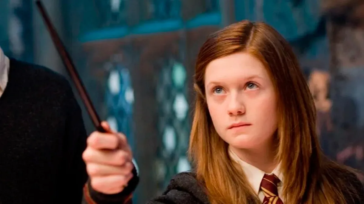 Dragon Heartstring or Unicorn Hair? Exploring the Magical Wands in 'Harry Potter' and Their Unusual Properties Still from the movie 'Harry Potter' (2001-2011)