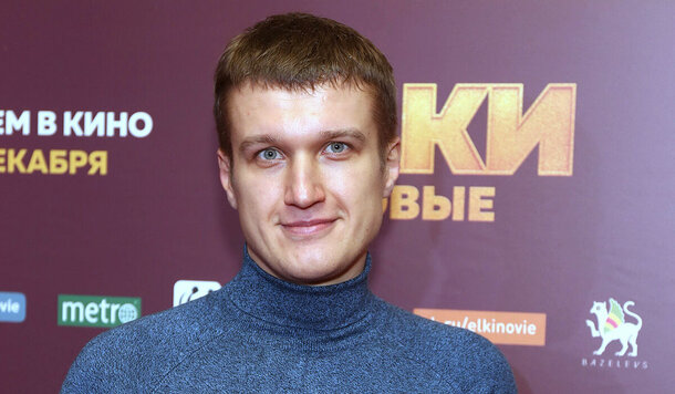 «Почему тебя накрасили, как барышню?»: Анатолия Руденко критикуют за свежее фото в соцсетях