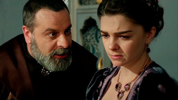 Кадр из сериала «Великолепный век»