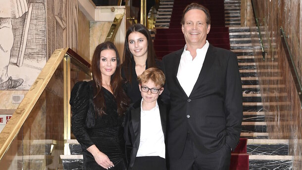 globallookpress.com — Vince Vaughn with his wife Kyla and children
