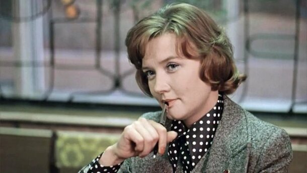 «Ляпай уверенно. Это называется...»: только фанаты «Москва слезам не верит» продолжат 5 цитат из фильма (тест)