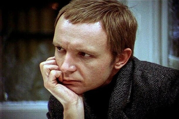 Как фамилия героя Мягкова в «Иронии судьбы»?