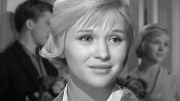 «Чувствует свой грех»: как красавица советского кино осталась вдовой в 26 лет