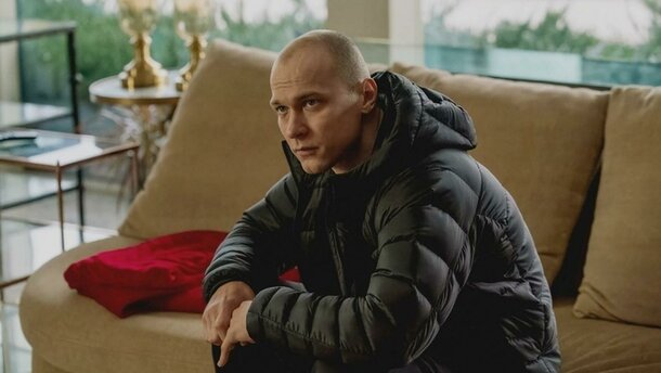 Кадр из фильма «Анора» (2024)