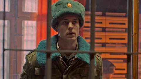 Все хвалят «Аутсорс», но есть и другие хиты: 6 российских сериалов 2025 года, которые уже вышли полностью