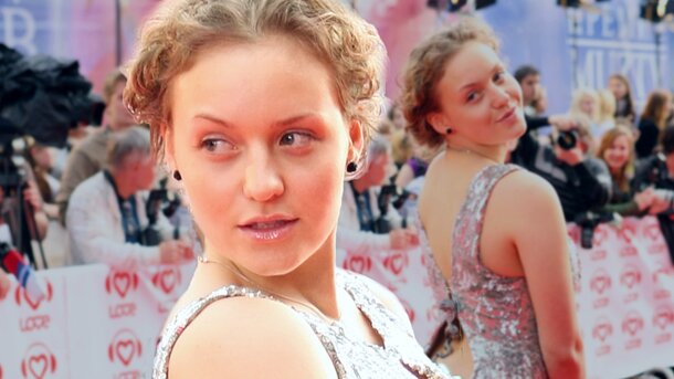 Ее грудь сбивала с ног: от роковой красотки Ангины не осталось и следа (фото)